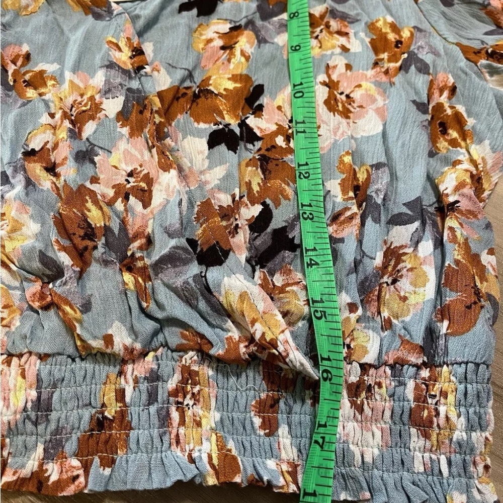 Francesca’s Blouse - Picture 5 of 7